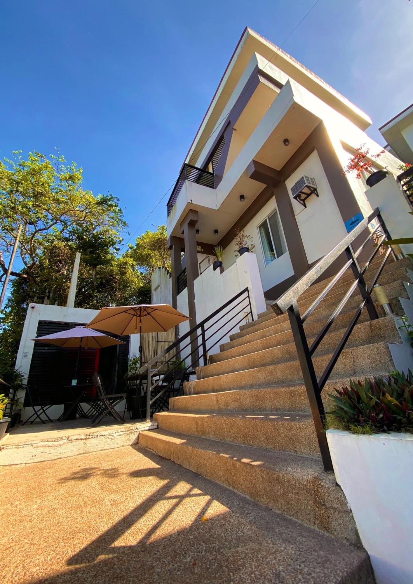 Vela Terraces Hotel Coron Exteriér fotografie